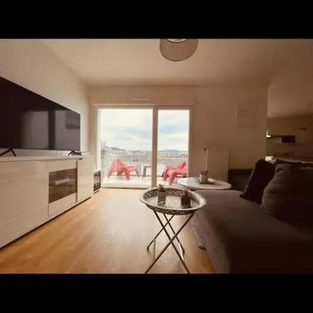 Apartment Spacieux A *